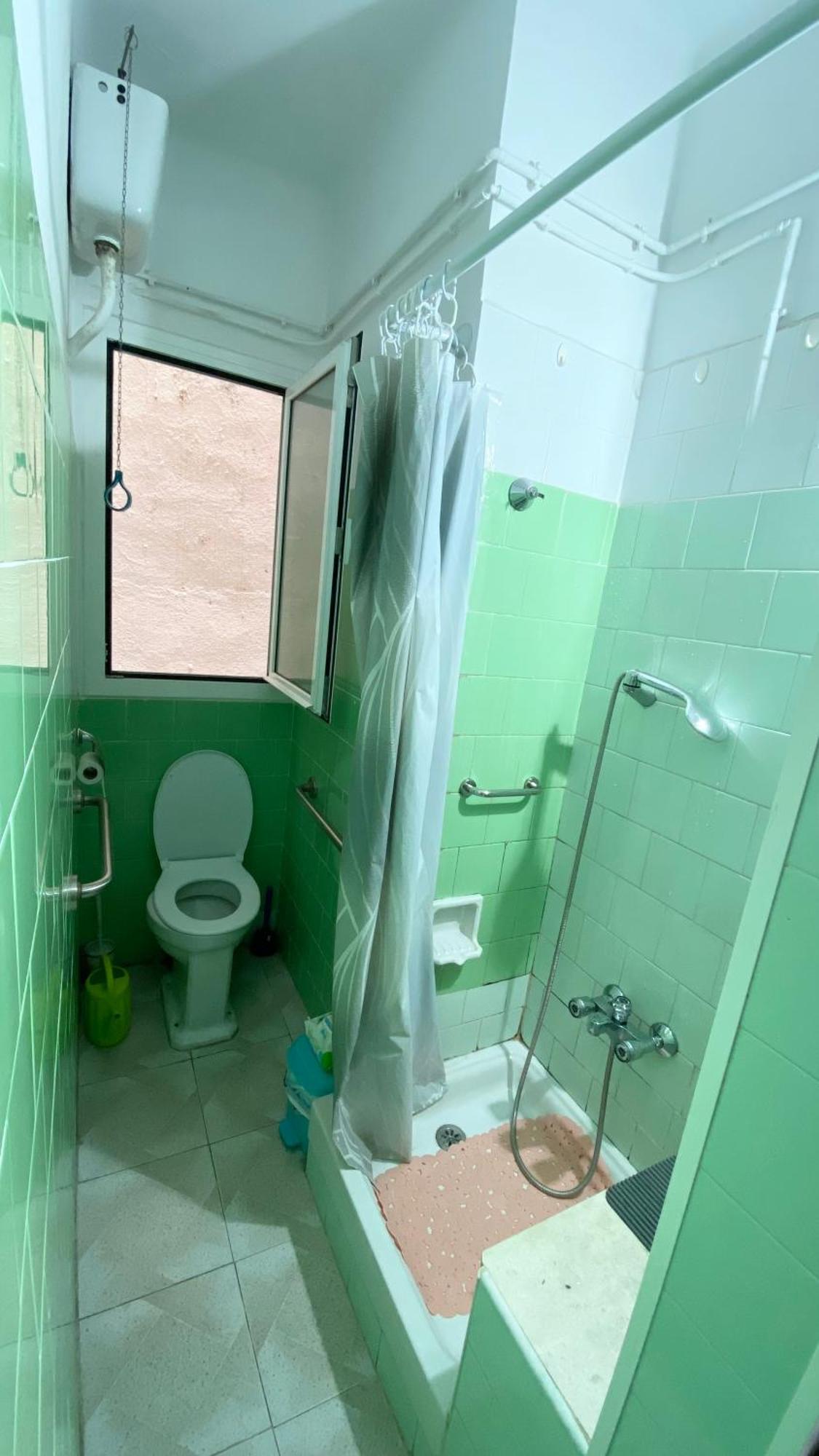 Habitacion Barato En Piso Familiar Compartido El Centro De La Ciudad Cerca De La Estacion De Autobuses Tarragona Luaran gambar